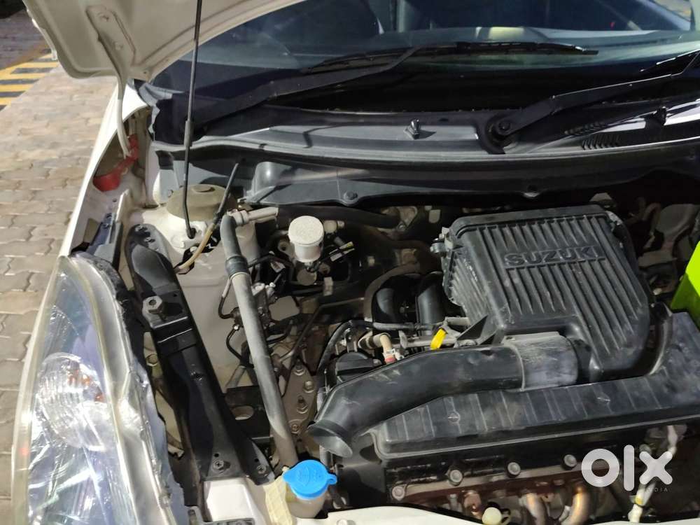 Maruti Suzuki Swift Vvt Vxi, 2016, Petrol