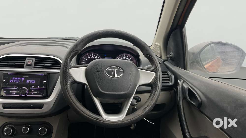 Tata Tiago 1.2 Revotron Xm, 2016, Petrol