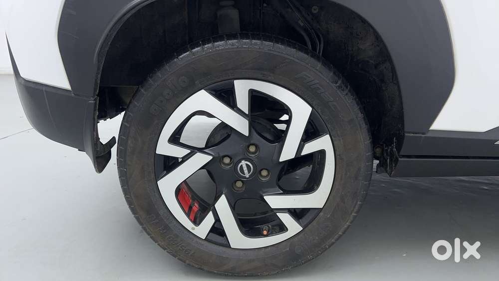 Nissan Magnite 1.0 Xv Premium Turbo Cvt (o), 2022, Petrol