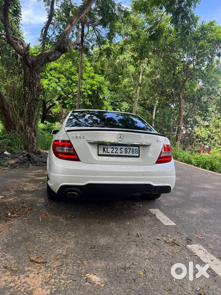 Pearl White 2014 Mercedez Benz 220