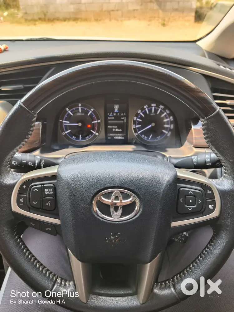 Toyota Innova Crysta 2018 Diesel 45000 Km Driven