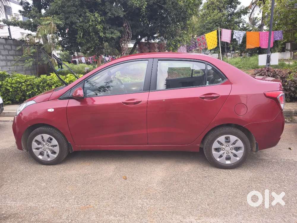 Hyundai Xcent Base 2015