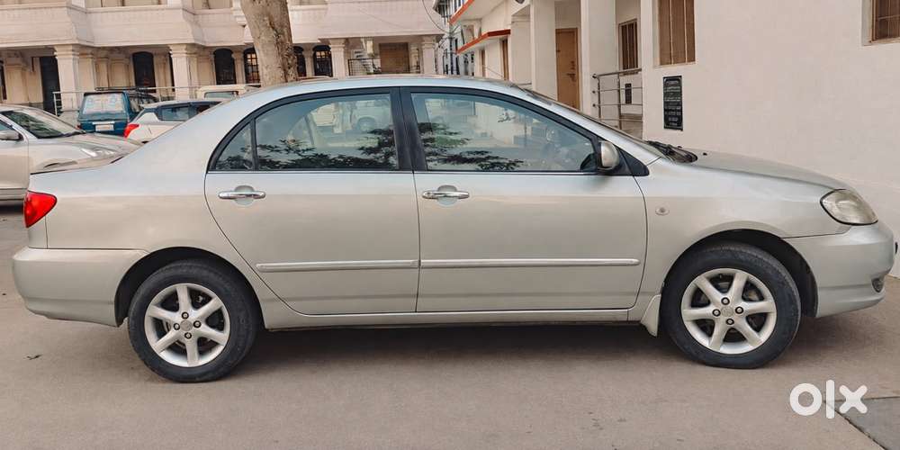Toyota Corolla Petrol Manual 2004