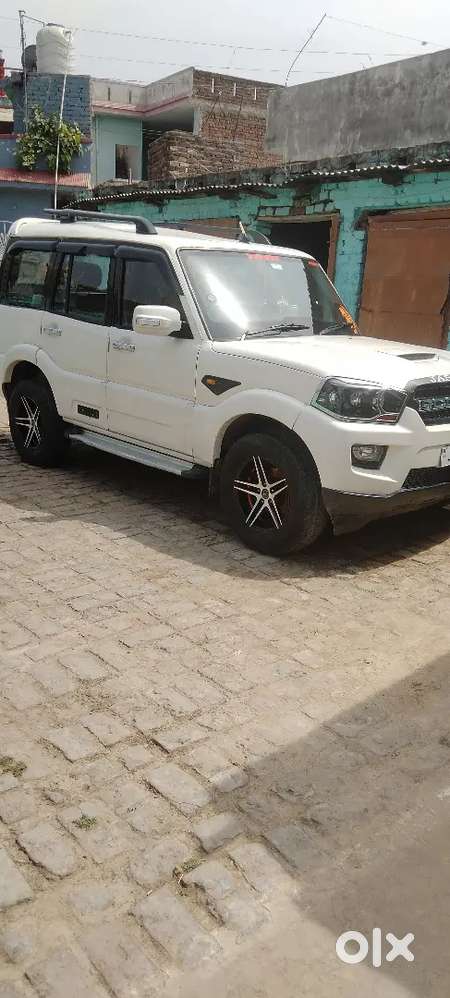 Mahindra Scorpio Classic 2016 Diesel Auto