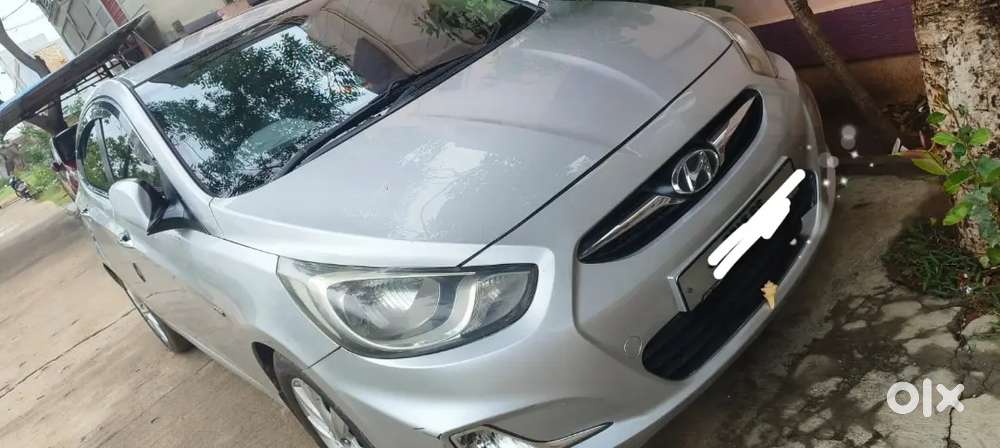Hyundai Verna Sx 2012 Top End Batton Start