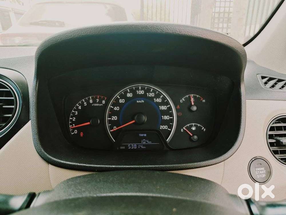 Hyundai Grand I10 2013-2016 Sportz, 2014, Petrol