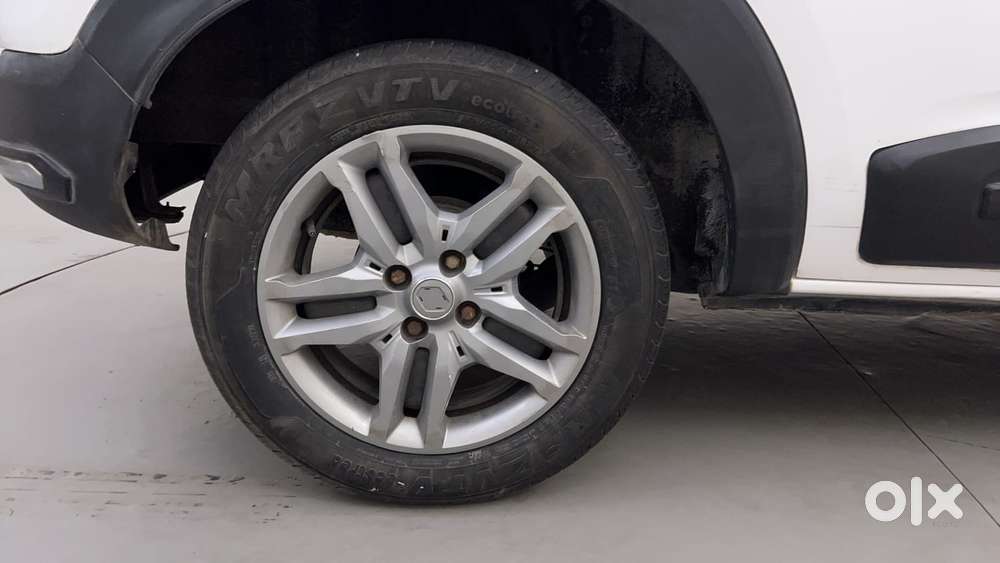 Renault Triber Rxz Easy-r Amt, 2020, Petrol