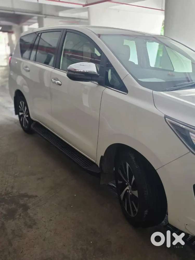 Toyota Innova Crysta 2021