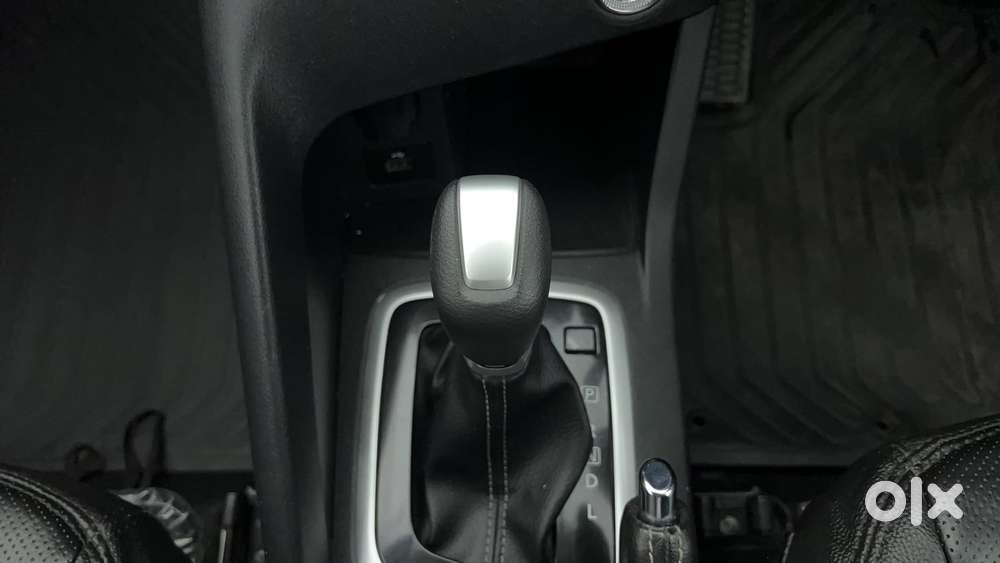 Nissan Magnite 1.0 Xv Premium Turbo Cvt, 2023, Petrol