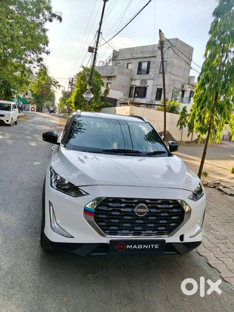 Nissan Magnite 1.0 Xv, 2024, Petrol