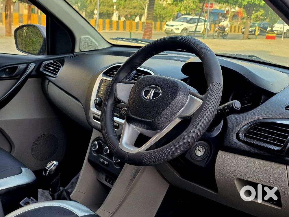 Tata Tiago 1.2 Revotron Xt (o), 2017, Petrol