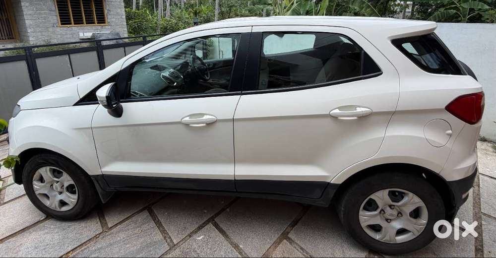 Family Used Well Maintained Mint Condition Ecosport 18-20km(d) Mileage