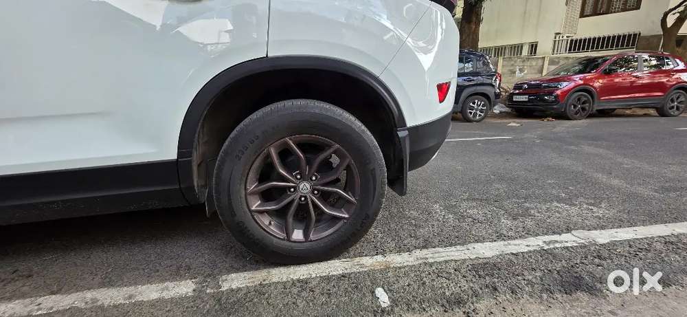 Tata Harrier2.0L Automatic (Oct 2021) &mdash; BH Series &mdash; ₹14,00