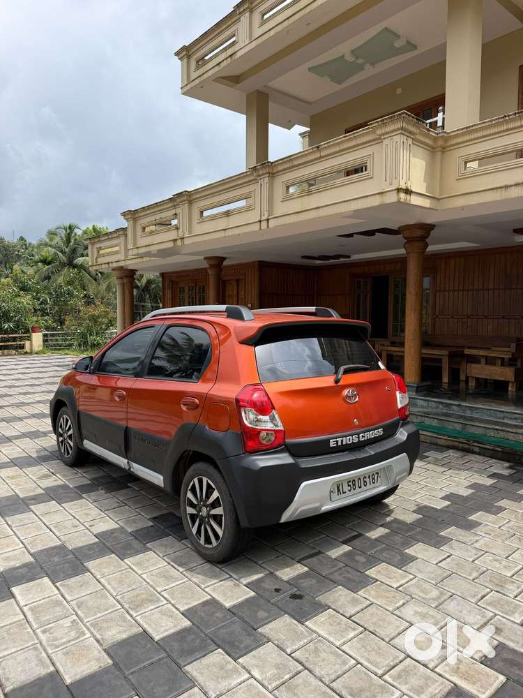 Toyota Etios Cross 1.5l V, 2015, Petrol