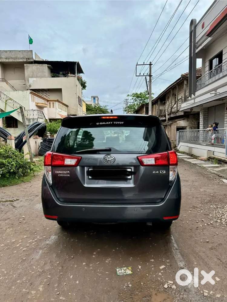 Toyota Innova Crysta 2017 Diesel 113000 Km Driven