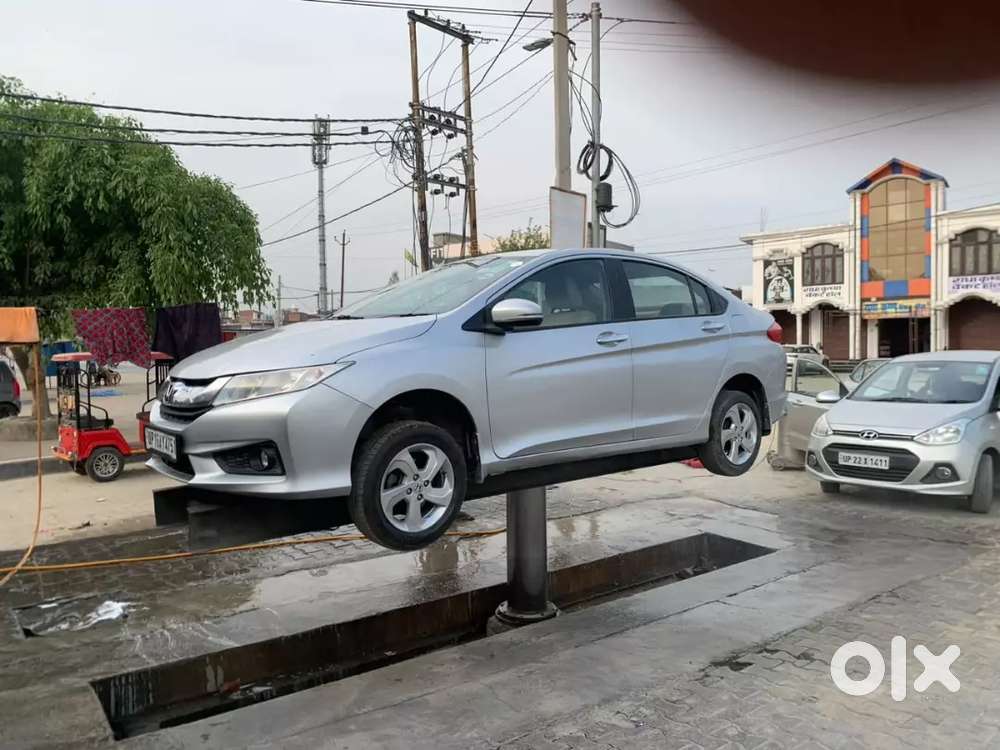 Honda City 4th Gen Petrol Cng 2015