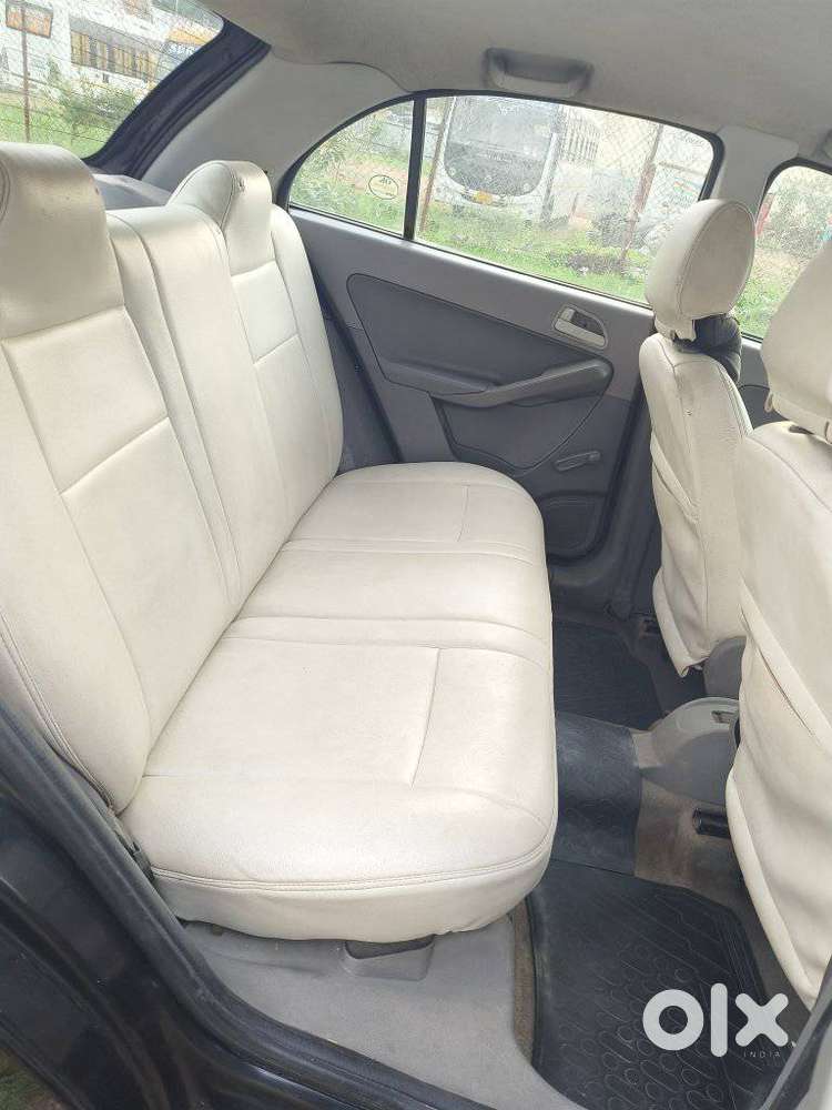 Tata Indica Vista Aqua 1.3 Quadrajet (abs), 2009, Diesel