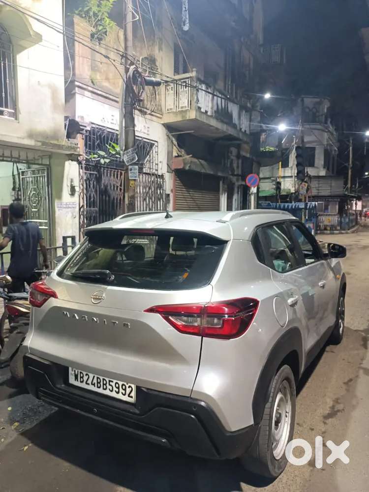 Nissan Magnite 2021 Xe Petrol Tax 2031