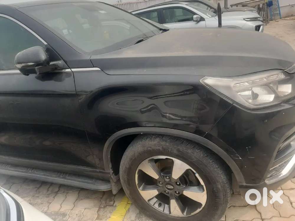 Mahindra Alturas G4 2019 Diesel 174000 Km Driven