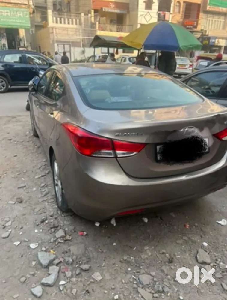 Hyundai Elantra 2013 Petrol Well Maintained