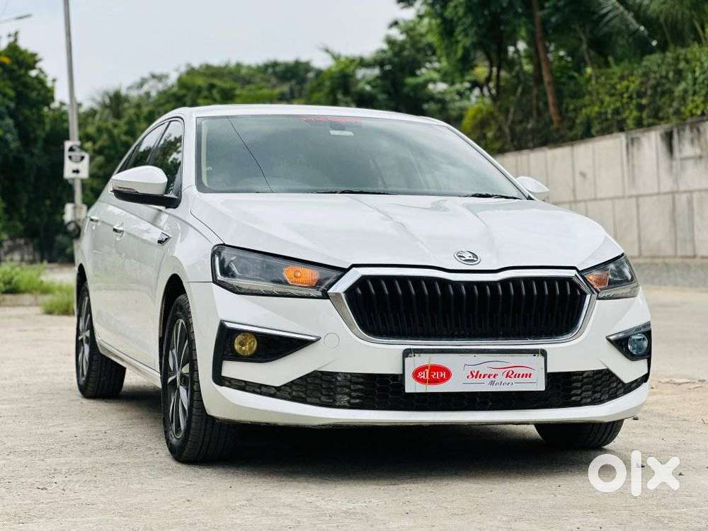 Skoda Slavia 1.5 Tsi Style At, 2023, Petrol