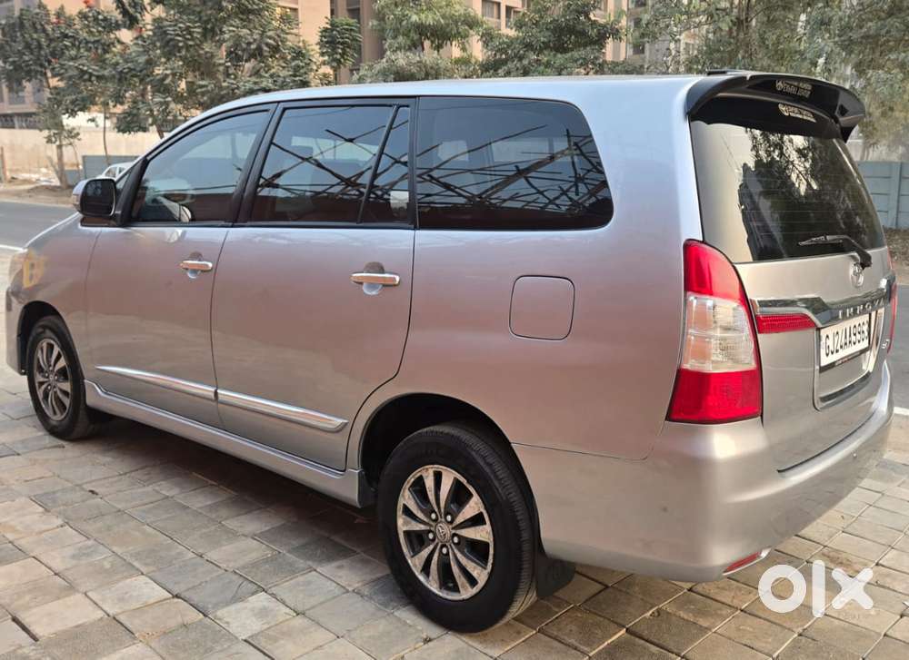 Toyota Innova 2.5 V 8 Str, 2015, Diesel