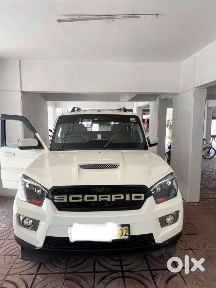 Mahindra Scorpio S6+ 2wd – Diamond White  2017  Diesel
