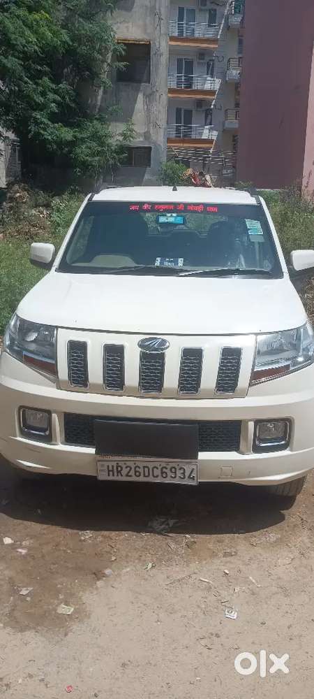 Mahindra Tuv 300 2017