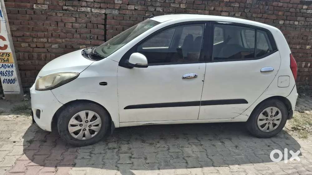 Hyundai I10 Magna Petrol 2012