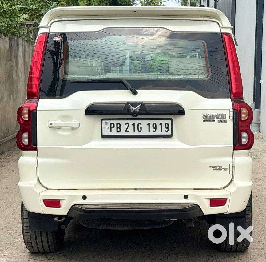 Mahindra Scorpio Classic, 2023, Diesel