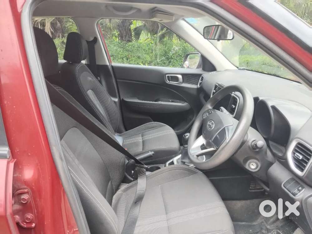 Hyundai Venue S 1.2 Petrol, 2022, Petrol