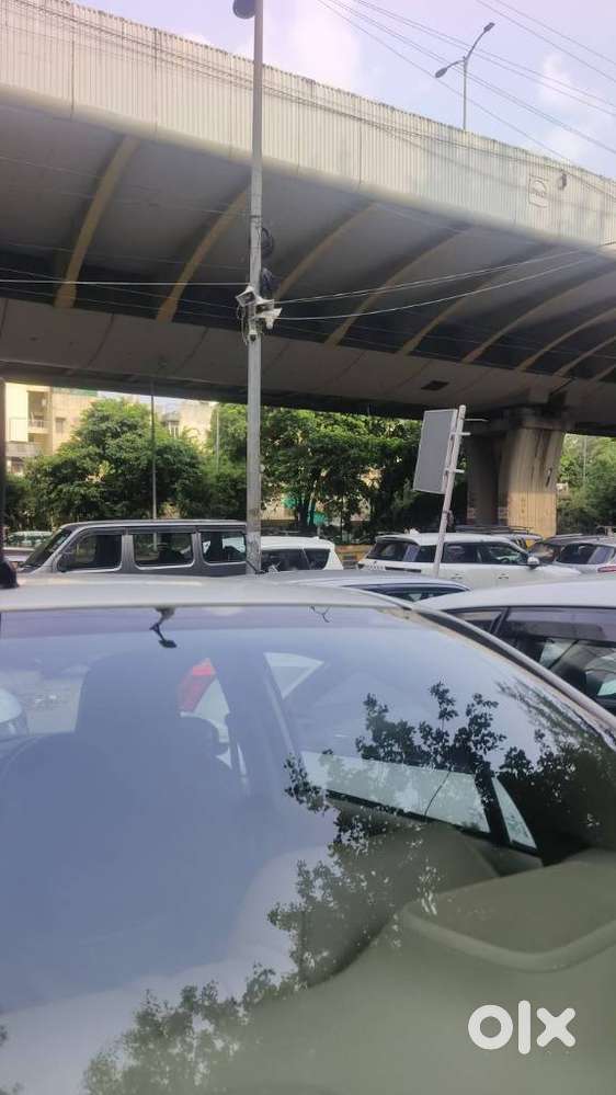 Maruti Suzuki Swift Lxi Option, 2015