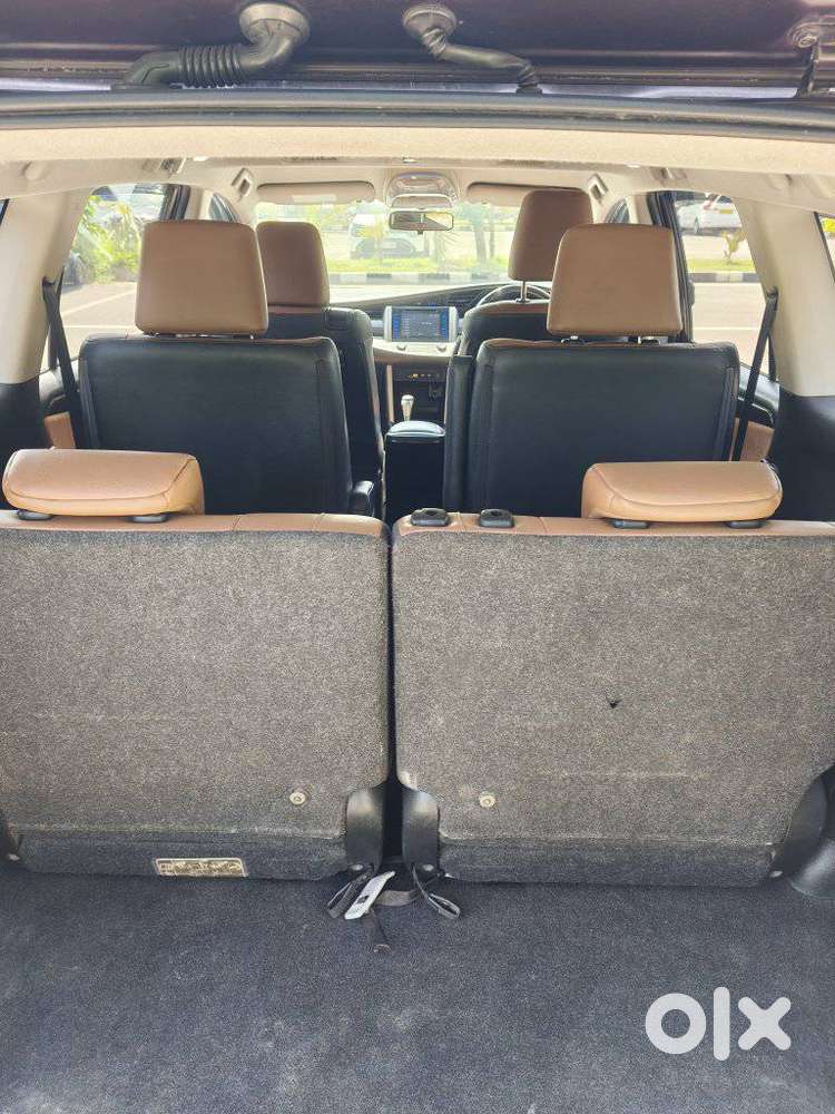 Toyota Innova Crysta 2.8z Automatic, 2017, Diesel