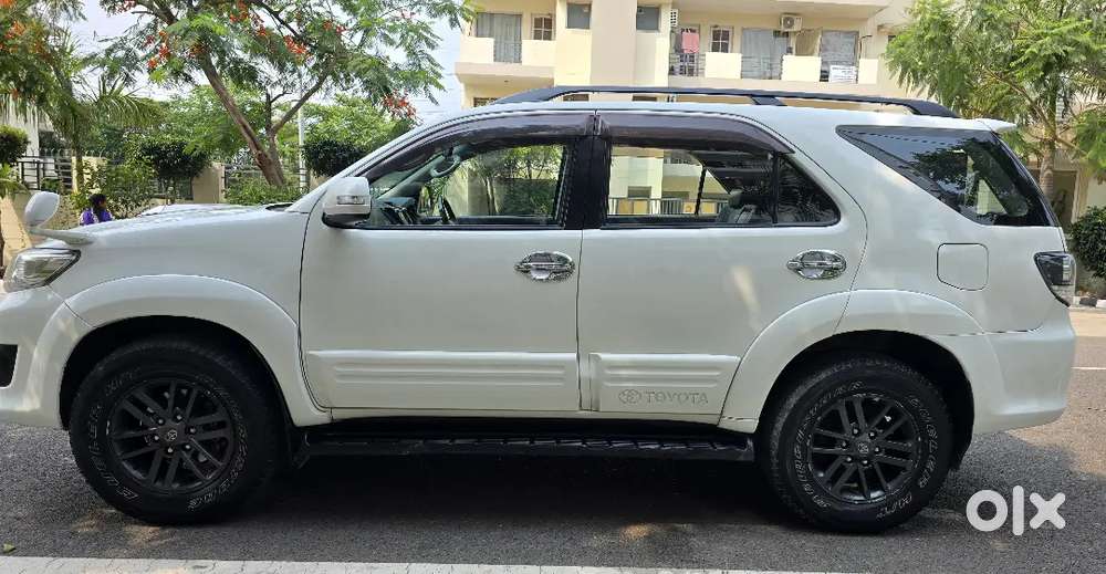 Toyota Fortuner 2015 Automatic 4 By 4 Well Maintained