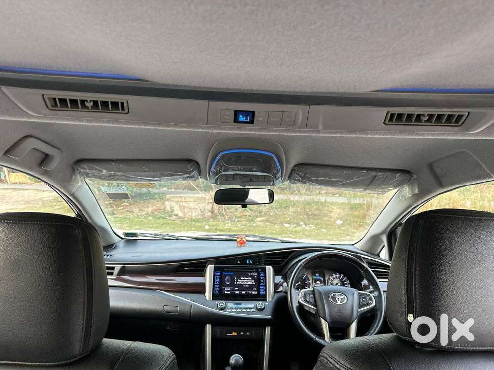 Toyota Innova Crysta 2.4 Vx Mt 8s, 2017, Diesel