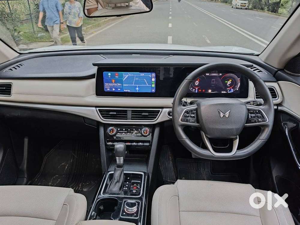 Mahindra Xuv700 2.0 Ax 7 Petrol At Luxury Pack Str, 2022, Petrol