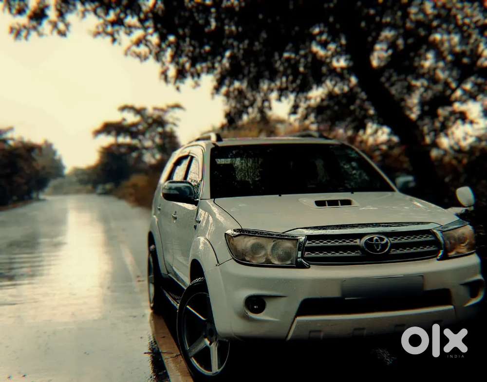 Toyota Fortuner 2011 Diesel Well Maintained