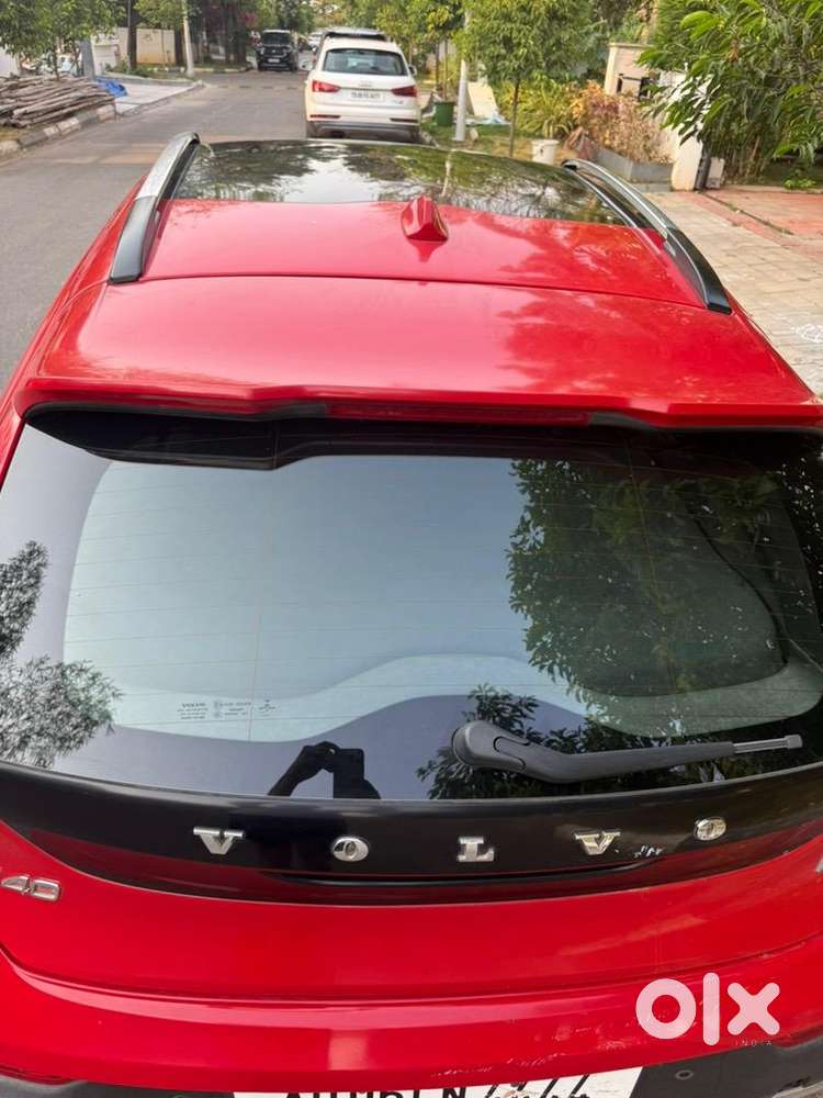 Volvo V40 Cross Country 2013 Well Maintained