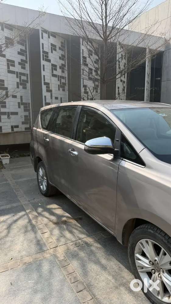 Toyota Innova Crysta 2019 Diesel 125000 Km Driven