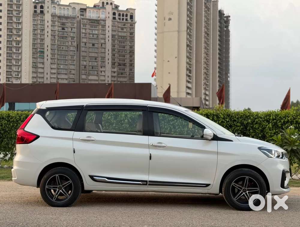 Maruti Suzuki Ertiga Vxi Cng, 2022, Cng & Hybrids