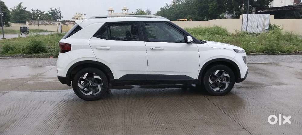 Hyundai Venue Diesel 2021