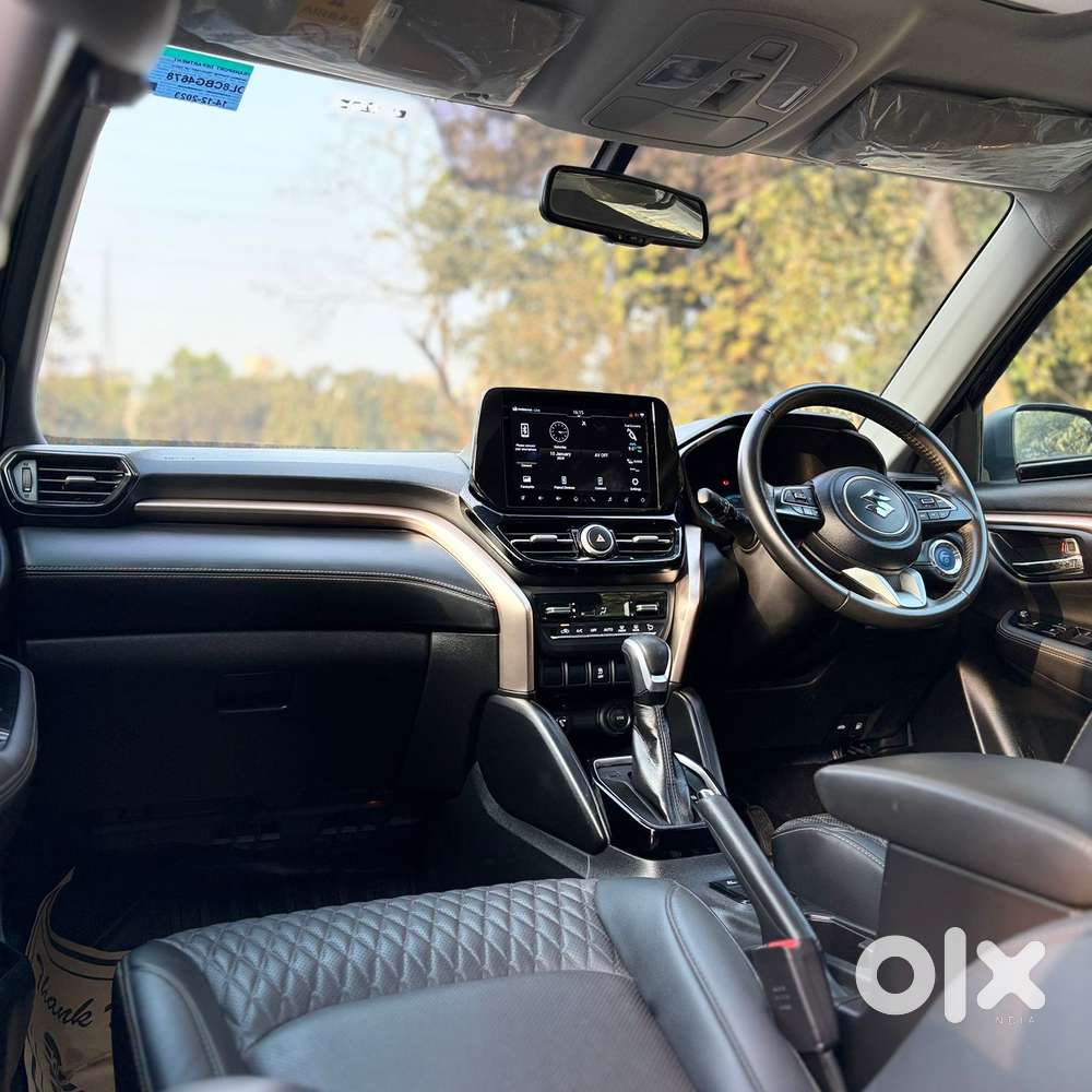 Maruti Suzuki Grand Vitara 1.5 Alpha Plus Intelligent Hybrid Ecvt, 2..
