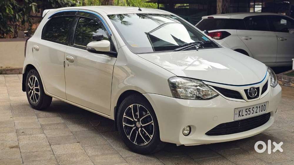 Toyota Etios Liva V, 2015, Petrol
