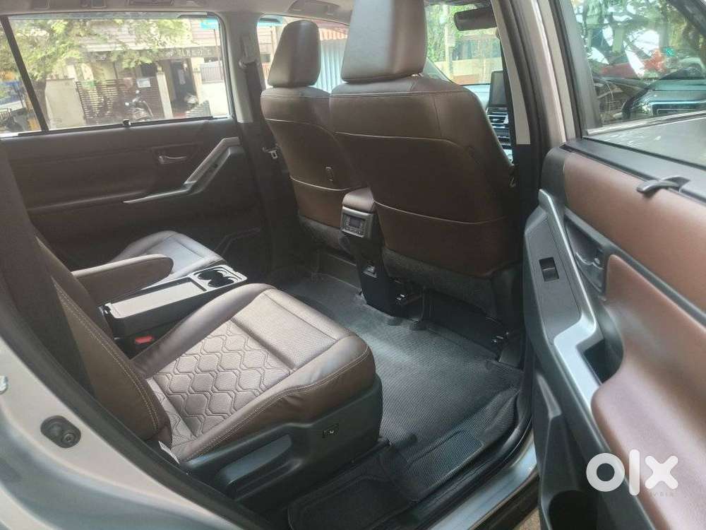 Toyota Innova Hycross 2.0 Zx Hybrid 7 Str, 2024, Petrol