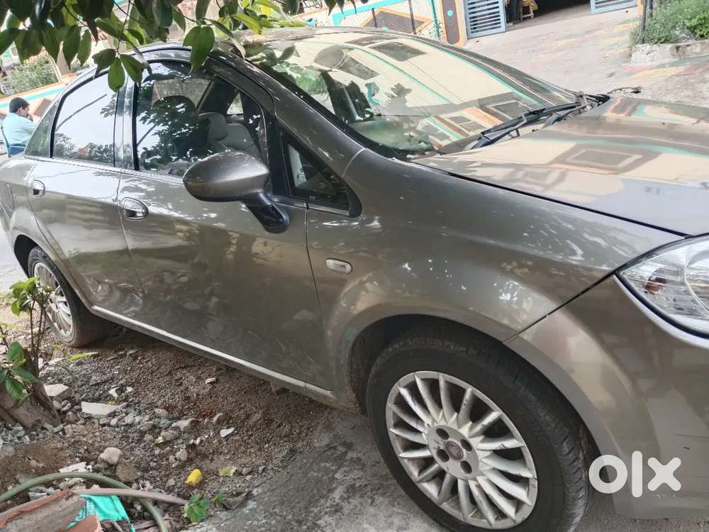 Fiat Linea Emotion 2011