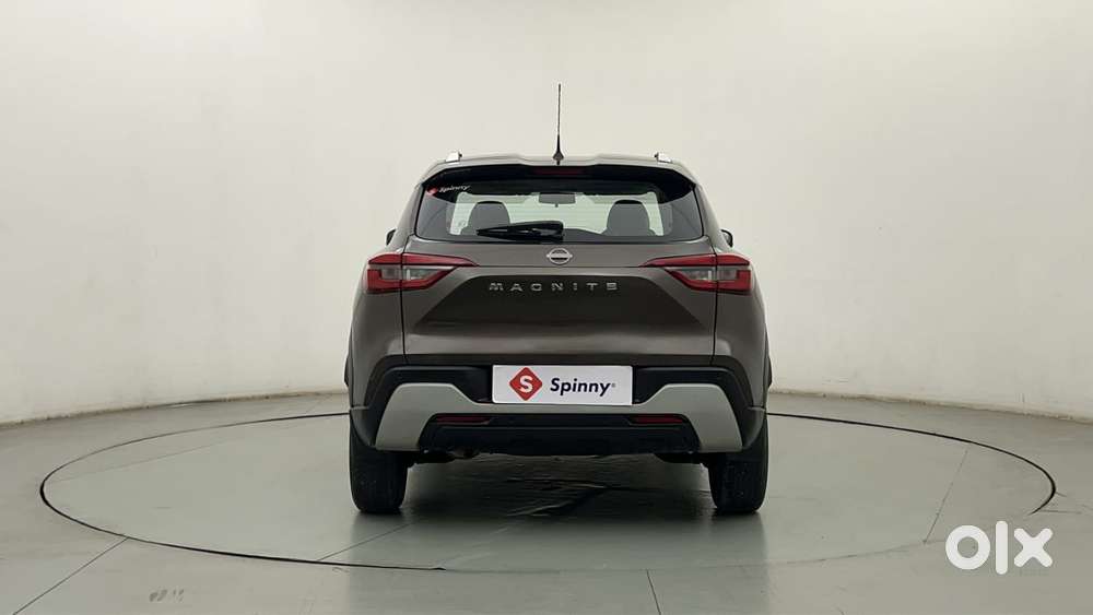 Nissan Magnite 1.0 Xv Premium, 2021, Petrol