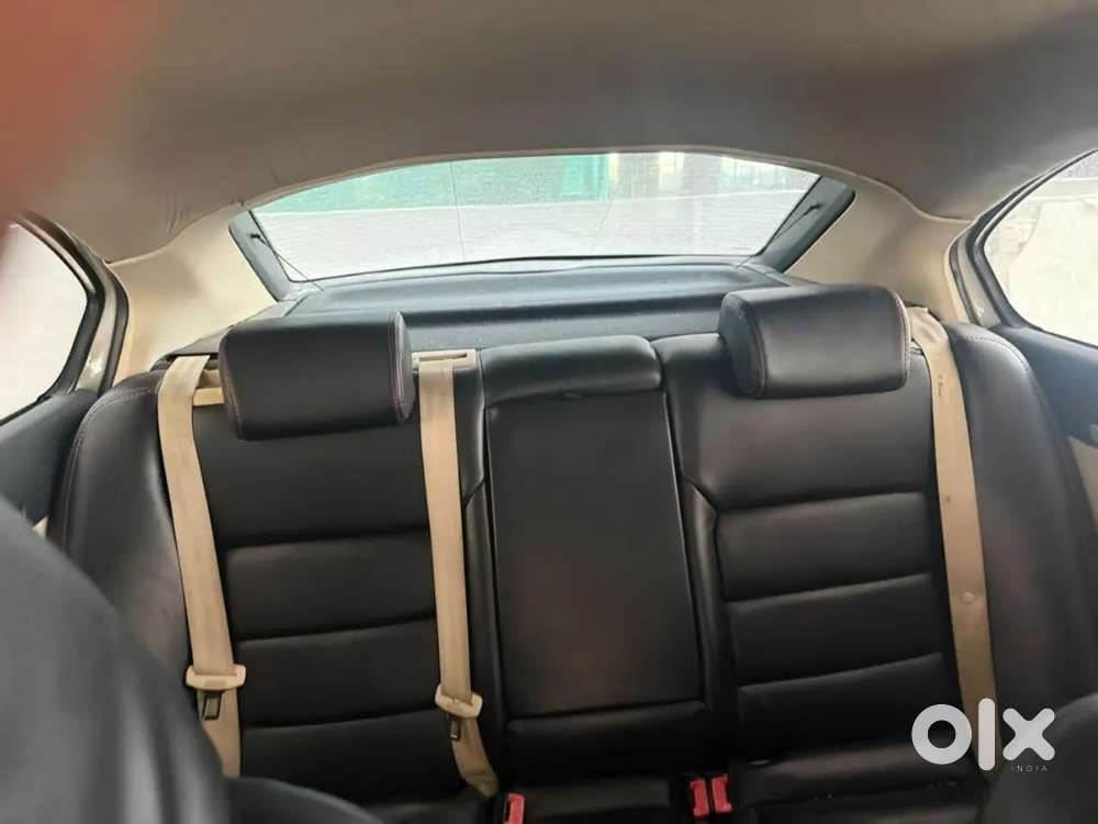 Skoda Laura 2.0 Elegance 2011
