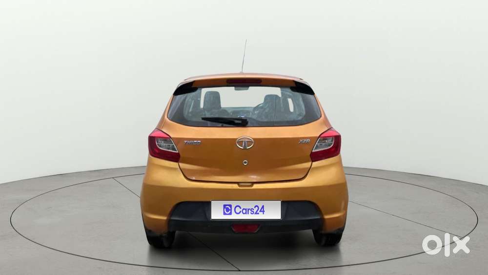 Tata Tiago 1.2 Revotron Xza, 2017, Petrol
