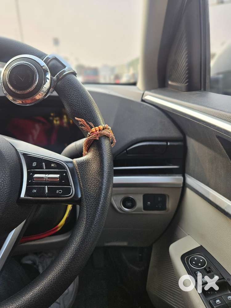 Kia Carens 1.4 Prestige Plus Turbo 7 Str, 2022, Petrol