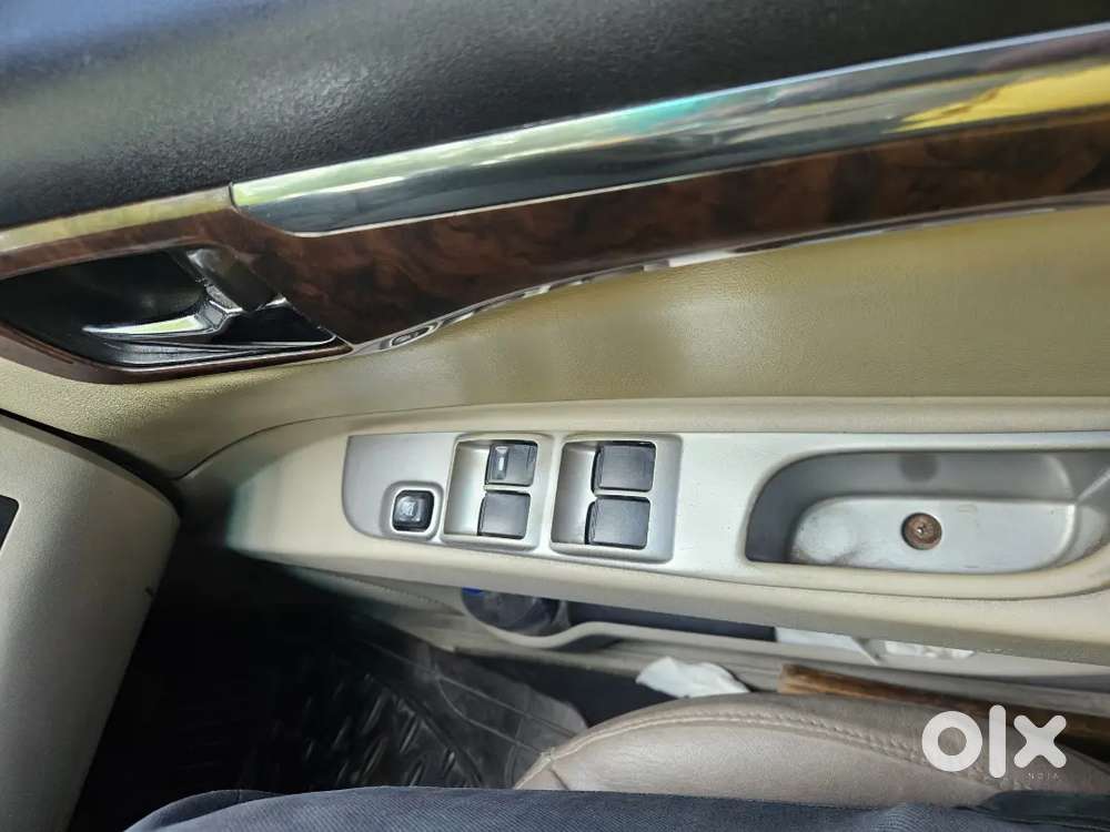 Mitsubishi Pajero Sport 2012